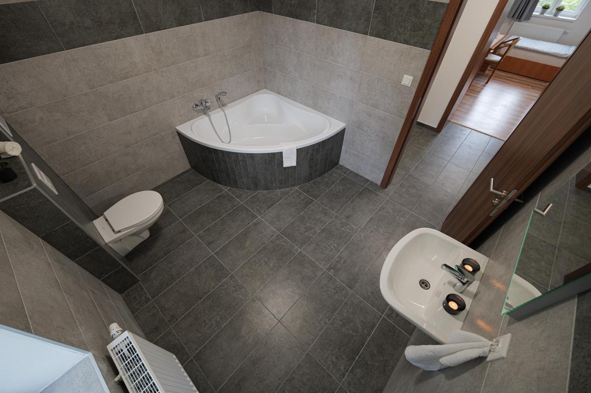 Apartment Tvm 1